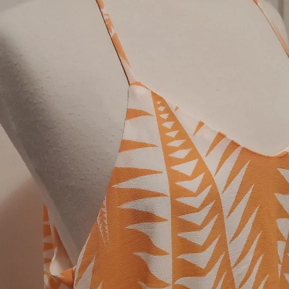 Spicy sugar size 14 peach and creme long line cami or mini dress. - Picture 2 of 5